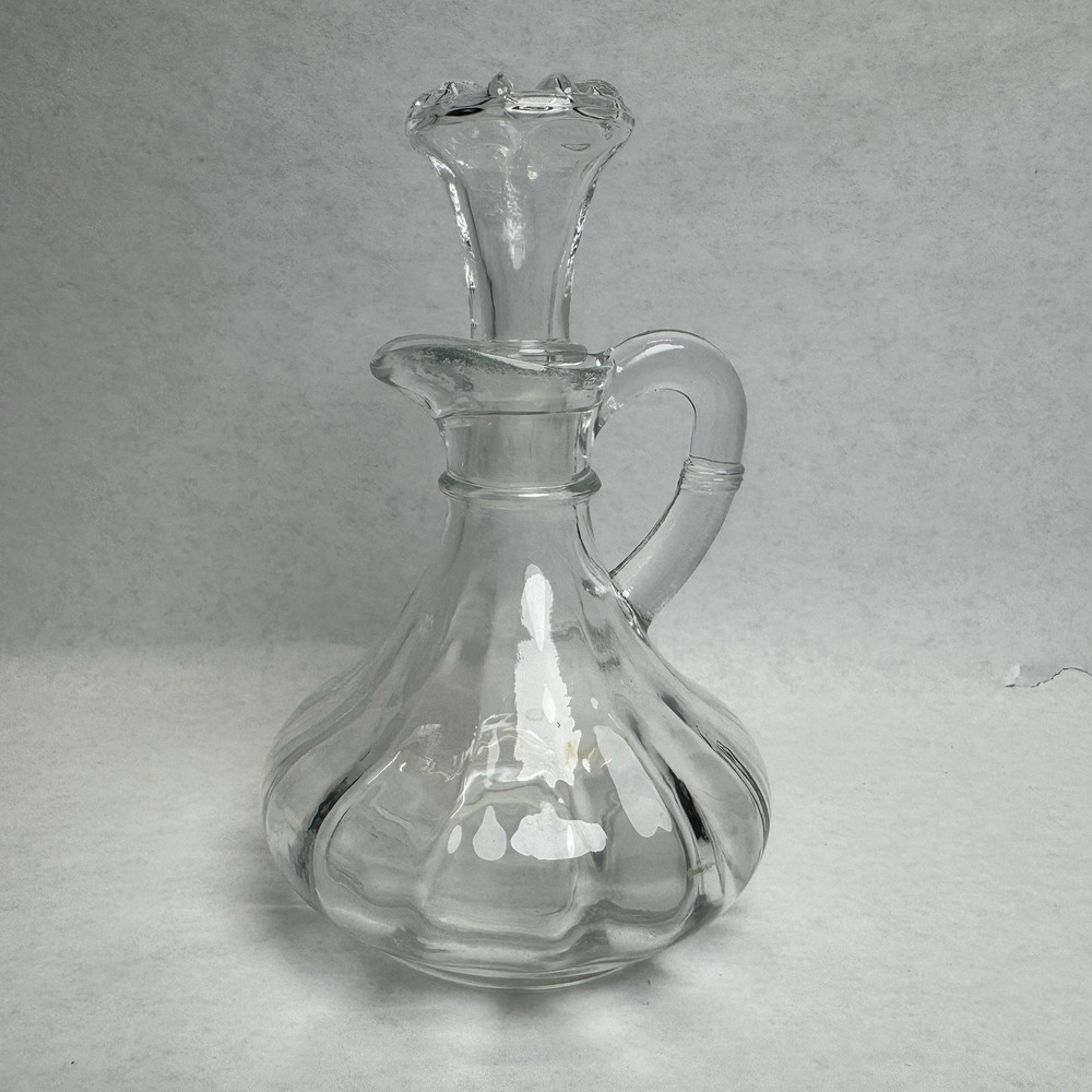 VTG Anchor Hocking Oil/Vinegar Cruet Complete Lightly‎ used